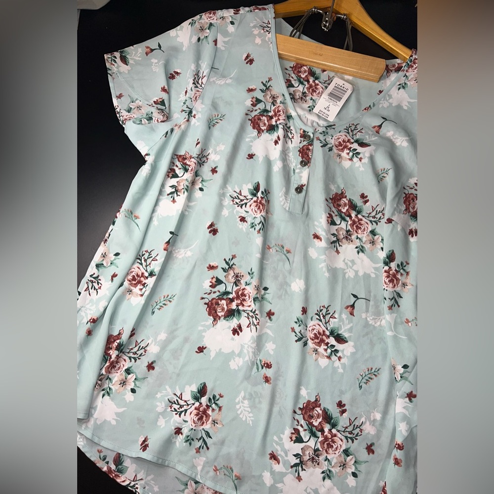 TORRID Georgette Hi-Low Button Detail Mint Blouse Size 2XL NWT
